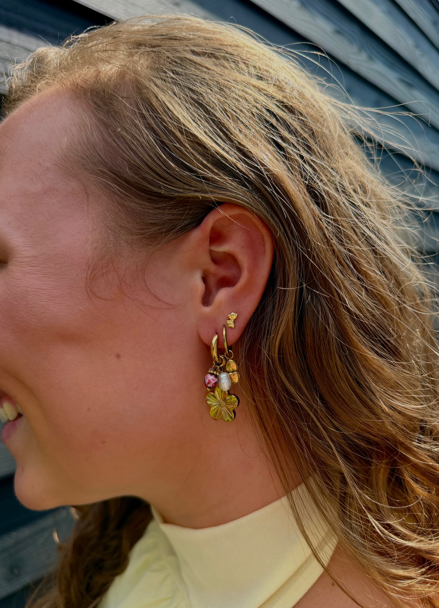 Naomi Oorbellen Goud